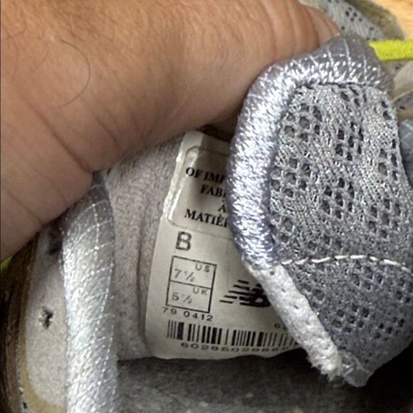 New Balance Barringer 890 v2 Women's Gray and Lime Athletic Shoes - Picture 5 of 5